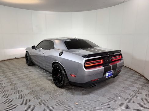 Used 2015 Dodge Challenger SRT Hellcat image 4