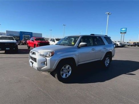 Used 2024 Toyota 4Runner SR5 image 32