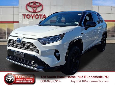 Certified 2021 Toyota RAV4 XSE AWD/4WD image 3
