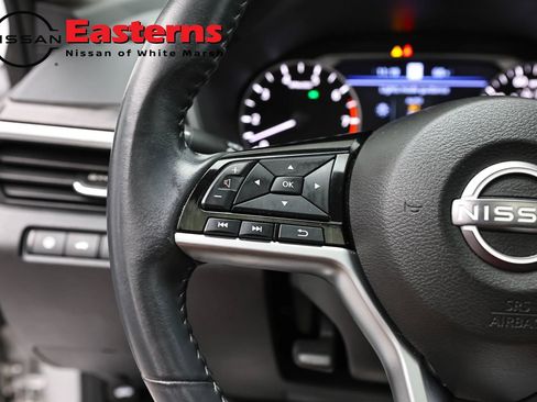 Used 2023 Nissan Altima 2.5 SV w/ SV Premium Package AWD/4WD image 15