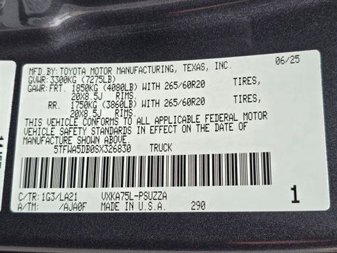 Used 2025 Toyota Tundra Platinum AWD/4WD image 59