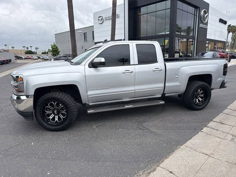 Used 2018 Chevrolet Silverado 1500 LT image 25