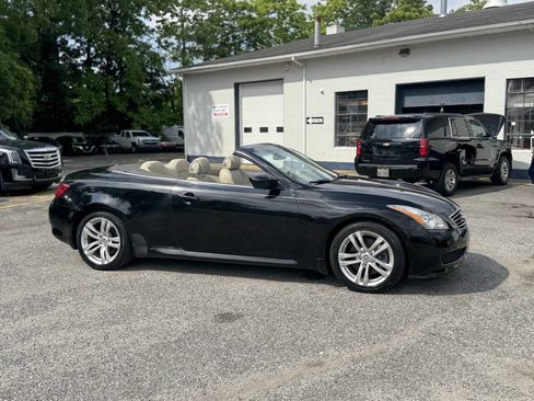 Used 2010 INFINITI G37 Sport w/ Premium Pkg image 8