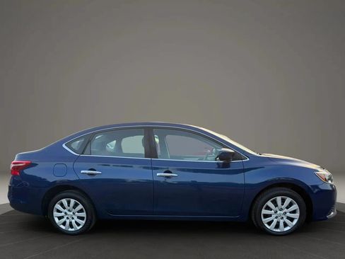 Used 2019 Nissan Sentra S FWD image 4