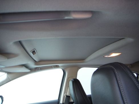 Used 2019 Honda HR-V EX-L image 10