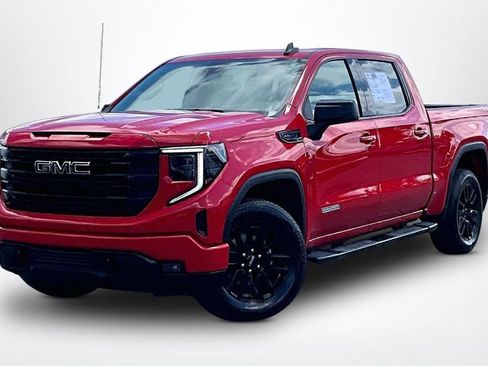 Used 2024 GMC Sierra 1500 Elevation w/ LPO, Elevation Black Package AWD/4WD image 3
