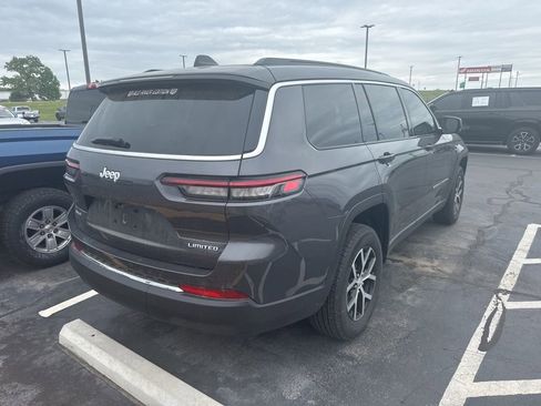 Used 2025 Jeep Grand Cherokee L Limited AWD/4WD image 3