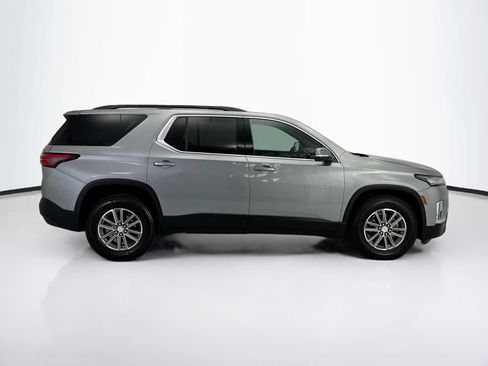 Used 2023 Chevrolet Traverse LT FWD image 4