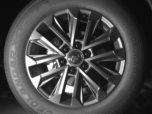New 2027 Toyota Land Cruiser AWD/4WD image 11