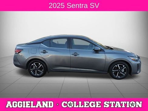 Used 2025 Nissan Sentra SV image 2