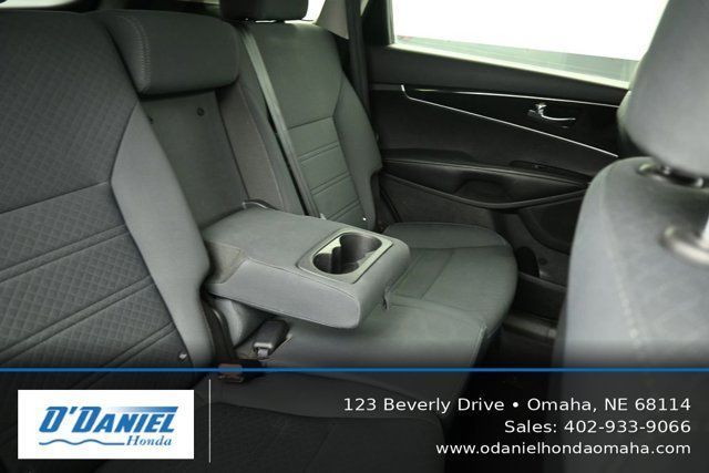 Used 2017 Kia Sorento AWD image 40