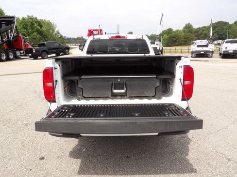 Used 2022 Chevrolet Colorado LT w/ Fleet Safety Package RWD image 42