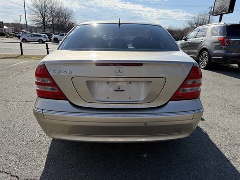 Used 2003 Mercedes-Benz C 240 Sedan image 6