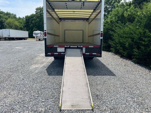 Used 2022 Ford E-350 and Econoline 350 Super Duty RWD image 8