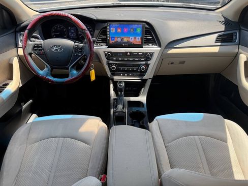 Used 2016 Hyundai Sonata SE w/ Cargo Package FWD image 18