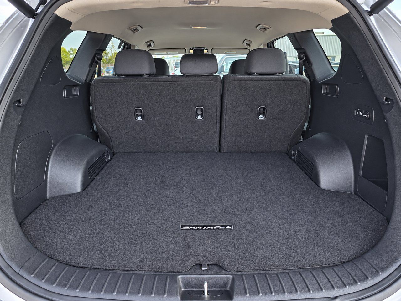 Used 2022 Hyundai Santa Fe SEL w/ Convenience Package FWD image 27