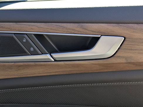 New 2026 Volkswagen Atlas SE image 34