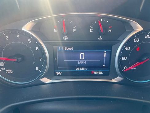 Used 2022 Chevrolet Equinox LT FWD image 7