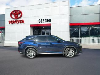 Used 2022 Lexus RX 450h AWD w/ Luxury Package video 2