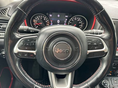 Used 2020 Jeep Compass Trailhawk AWD/4WD image 26