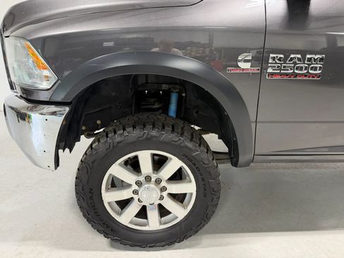 Used 2018 RAM 2500 Tradesman w/ Chrome Appearance Group AWD/4WD image 10