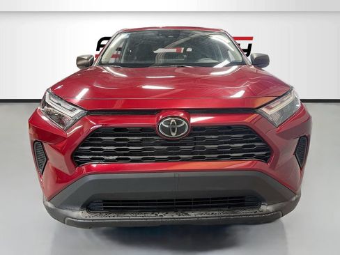 Used 2024 Toyota RAV4 LE AWD/4WD image 2