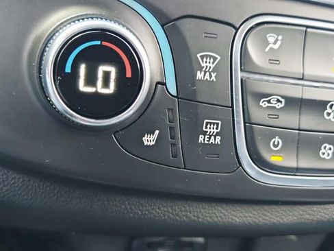 Used 2023 Chevrolet Traverse RS w/ LPO, Cargo Package AWD/4WD image 27