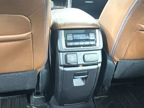 Used 2020 Subaru Ascent Touring w/ Popular Package #3 image 39