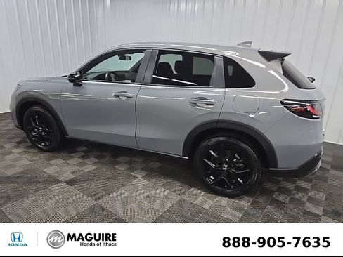 Used 2024 Honda HR-V Sport image 4
