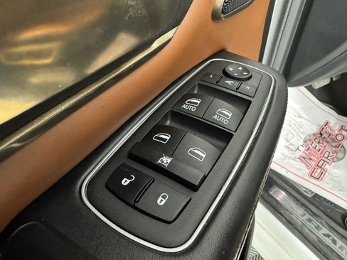 Used 2023 RAM 1500 Limited AWD/4WD image 41