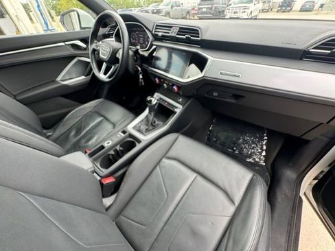 Used 2021 Audi Q3 2.0T Premium image 31