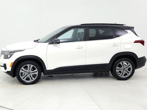 Used 2023 Kia Seltos S FWD image 2
