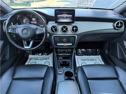 Used 2019 Mercedes-Benz CLA 250 image 28