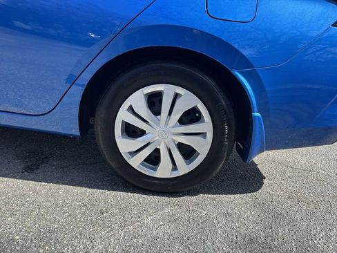 Used 2023 Nissan Versa S w/ Trunk Package image 31