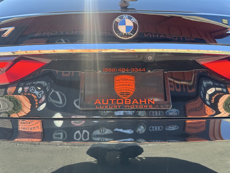 Used 2020 BMW X7 xDrive40i w/ Premium Package AWD/4WD image 14