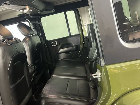 Used 2022 Jeep Wrangler Unlimited Sahara w/ Cold Weather Group image 24