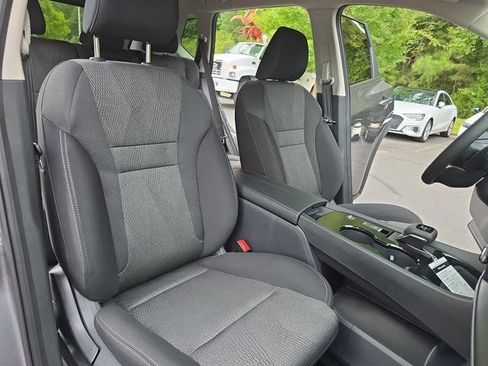 Certified 2026 Nissan Rogue SV FWD image 10