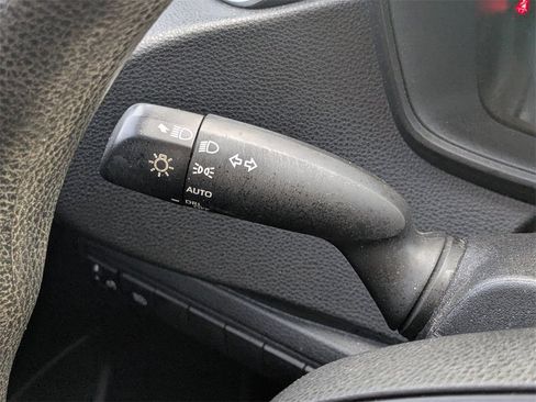 Used 2021 Toyota Corolla LE image 23