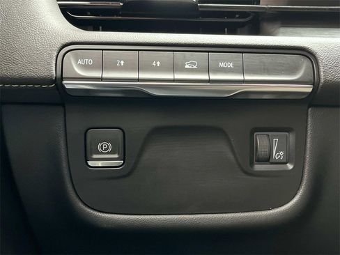 Used 2022 Cadillac Escalade Premium Luxury image 46