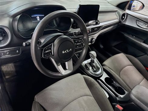 Used 2023 Kia Forte LXS w/ LXS Technology Package image 16