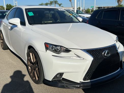 Used 2015 Lexus IS 250 w/ Navigation System Package RWD image 3