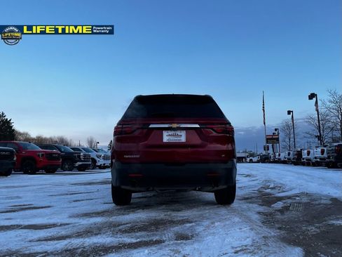 Used 2023 Chevrolet Traverse LT w/ LT Premium Package image 7