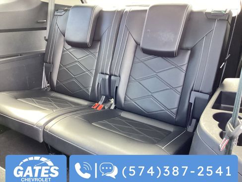 Used 2024 Volkswagen Atlas SE image 16