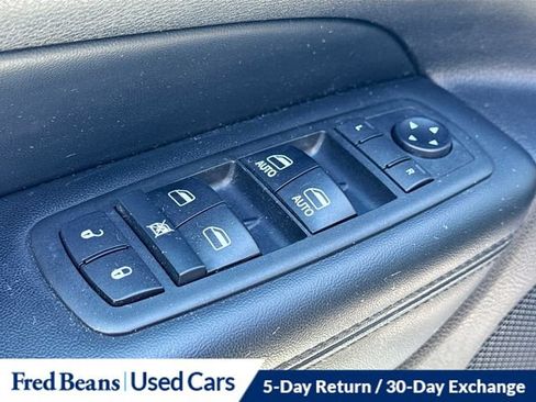 Used 2018 Jeep Grand Cherokee Limited AWD/4WD image 24