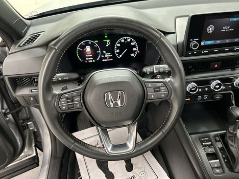 Used 2023 Honda CR-V Sport image 4