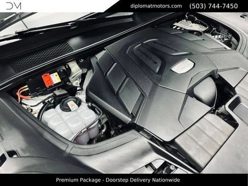 Used 2020 Porsche Cayenne AWD/4WD image 47