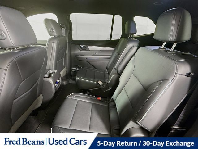 Used 2025 Buick Enclave Preferred FWD image 31