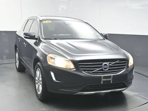 Used 2016 Volvo XC60 T5 Premier w/ Climate Package FWD image 2