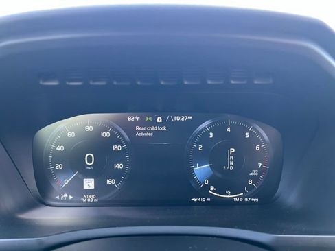 Used 2019 Volvo XC90 T6 Momentum w/ Protection Package Premier AWD/4WD image 17