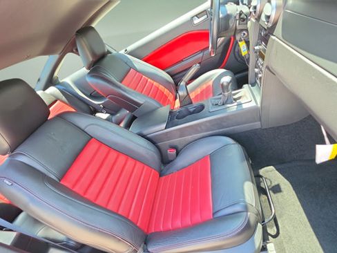 Used 2007 Ford Mustang Shelby GT500 RWD image 18